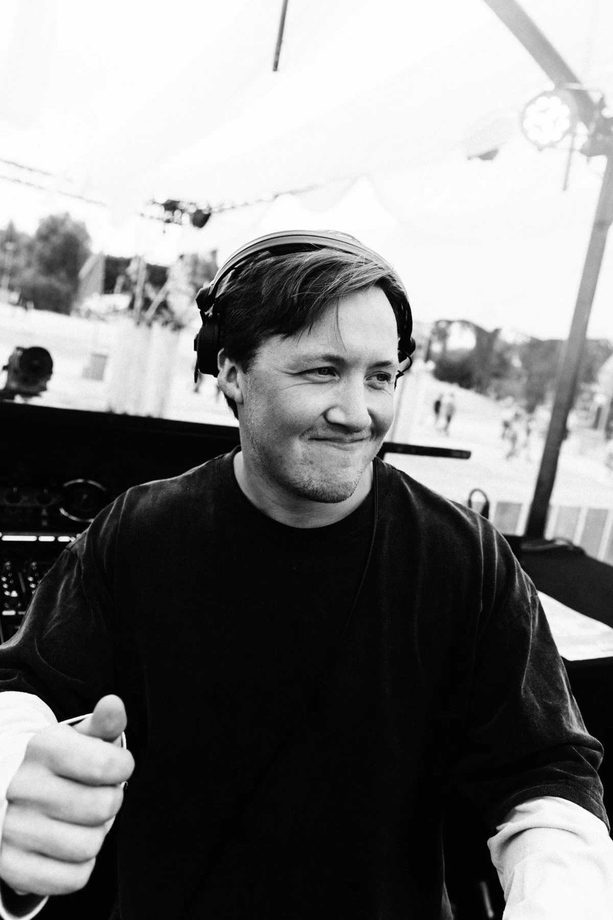 Koen Akkermans behind the decks at Dreamfields